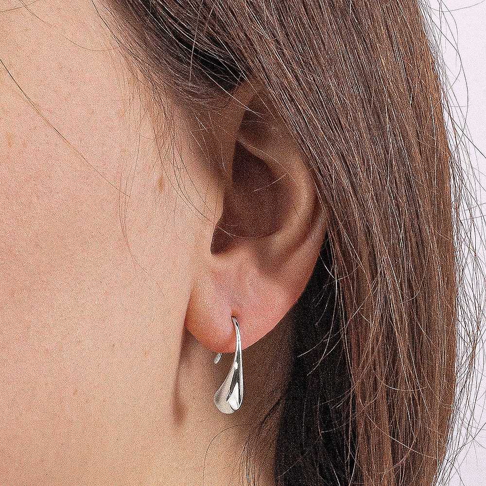Effortless Sophistication: Silver Hook Earrings for Modern Style