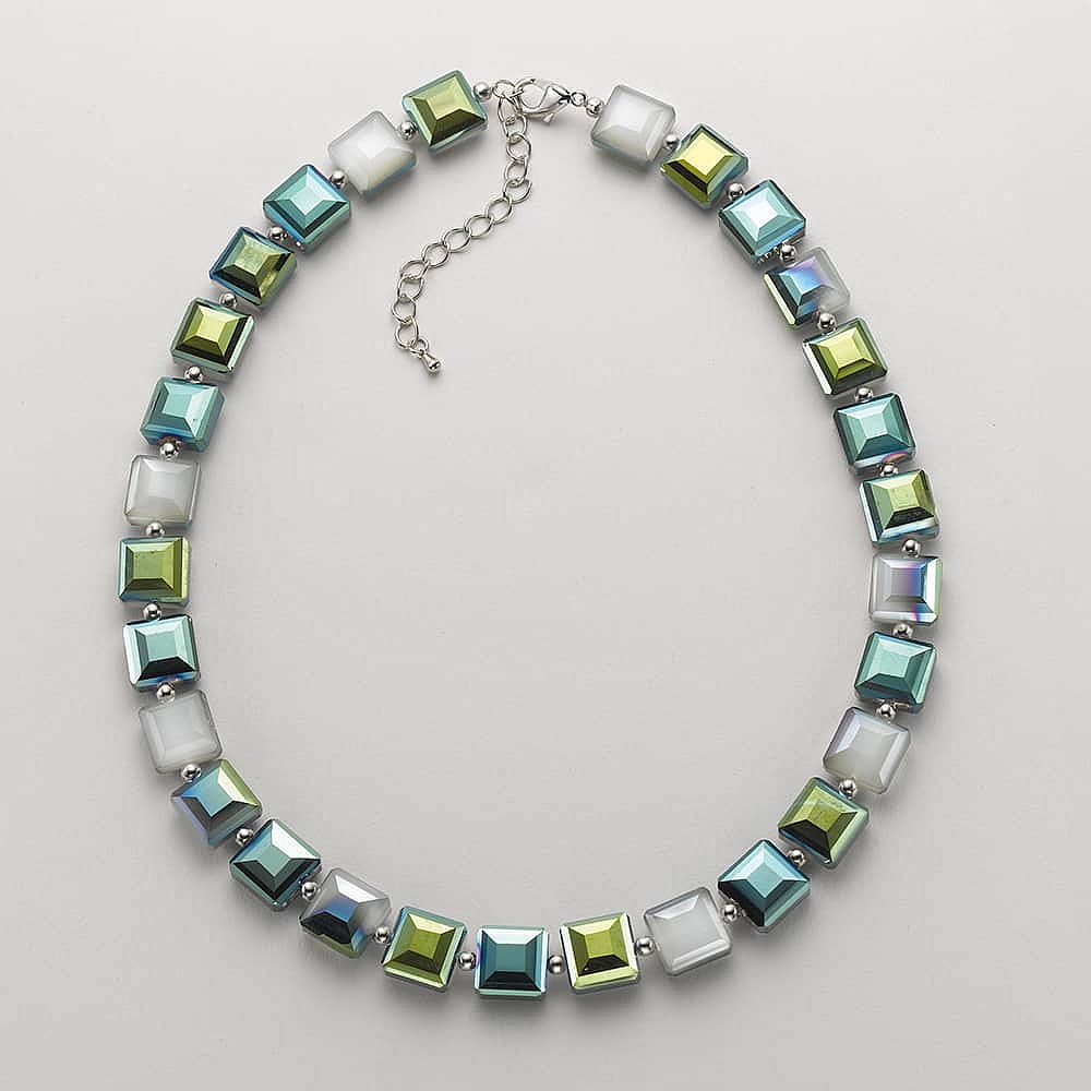 Glint of Green Necklace