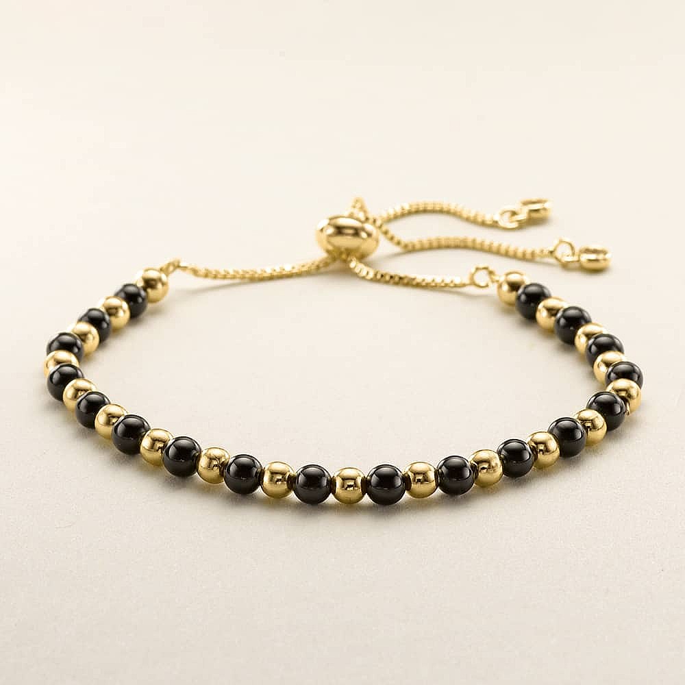 Strike a Contrast Onyx Bracelet