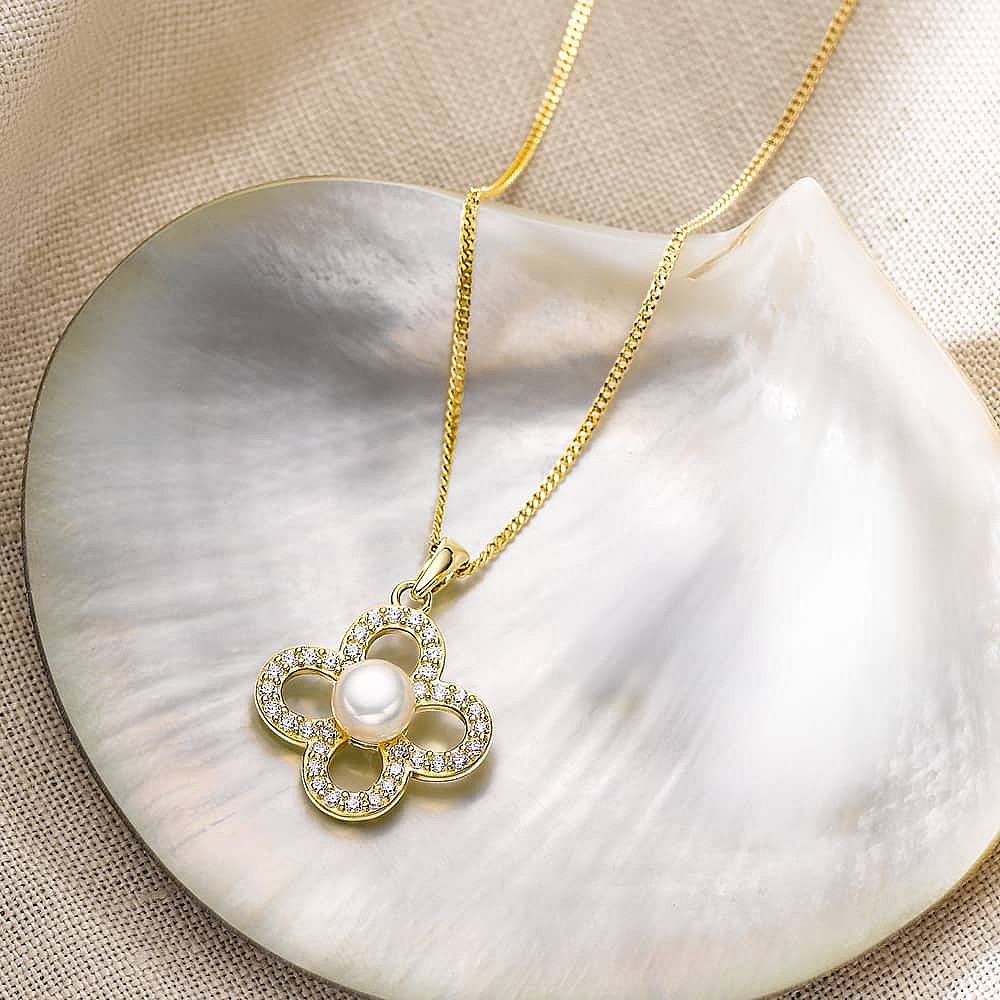 Poised Petals Pendant