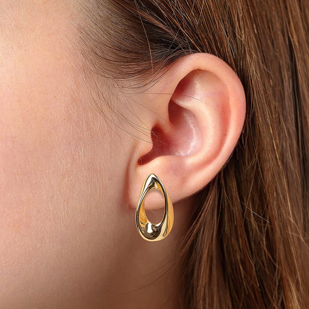 In the Curve Stud Earrings