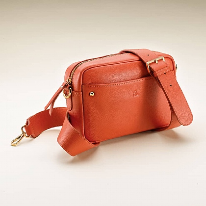 New Handbags | The Latest Bags & Purses | Pia Jewellery